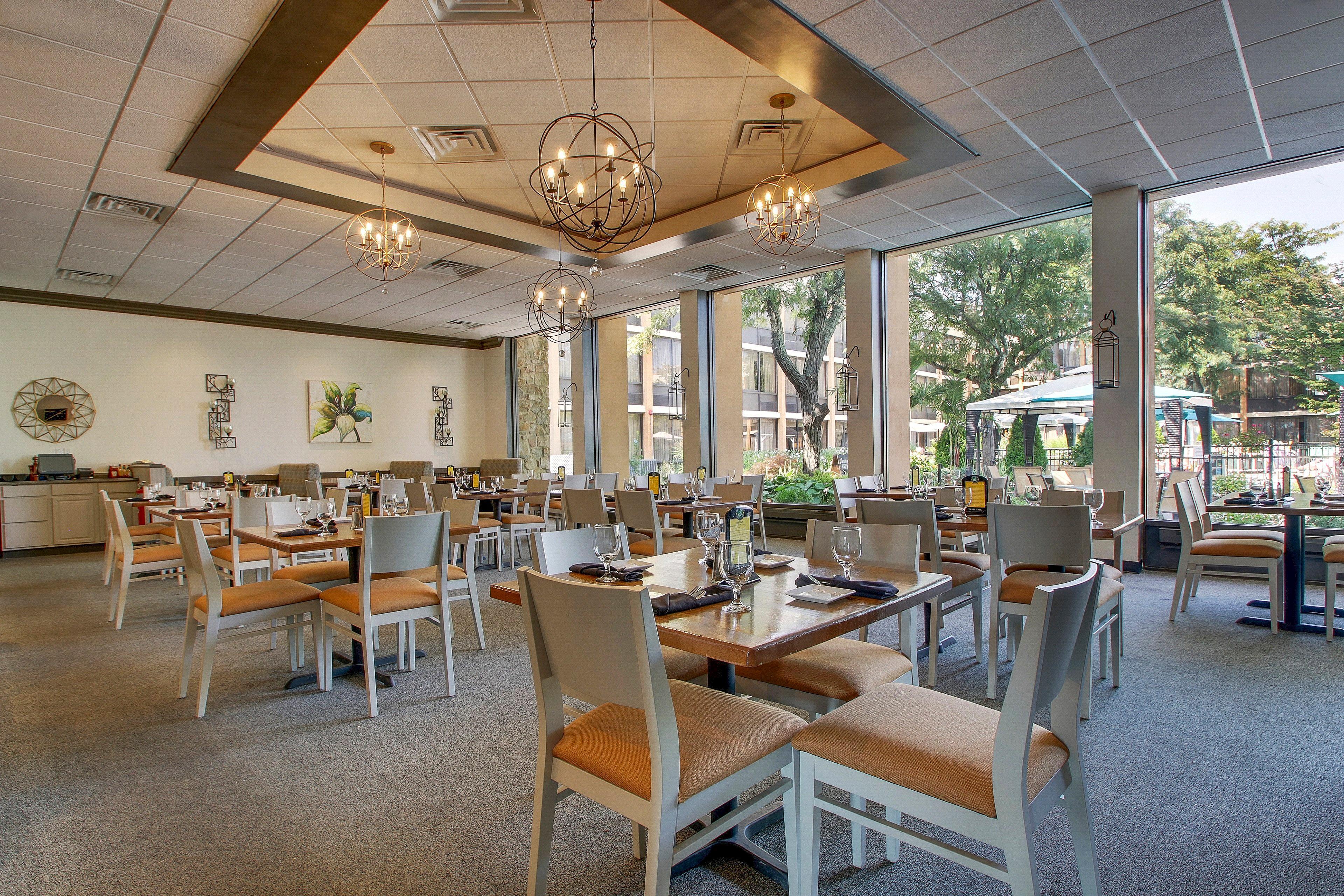 Holiday Inn Westbury-Long Island By Ihg Carle Place Екстериор снимка
